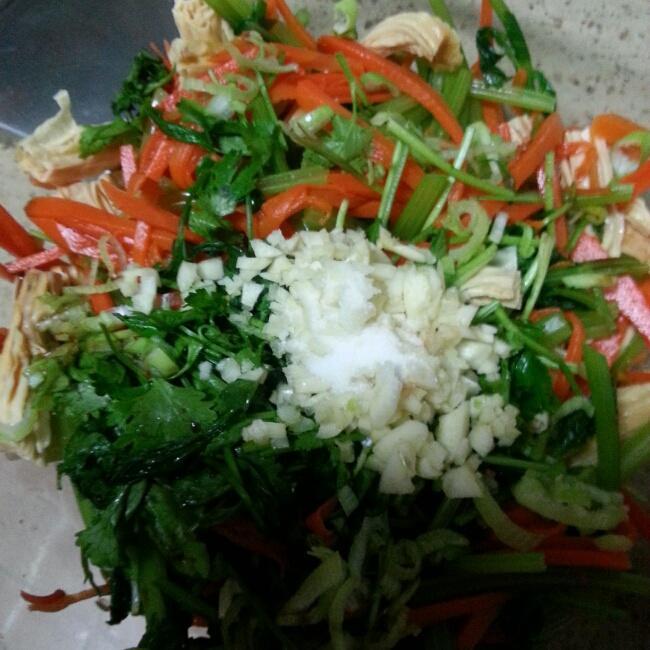 呛拌菜（纯素菜）的做法 步骤7