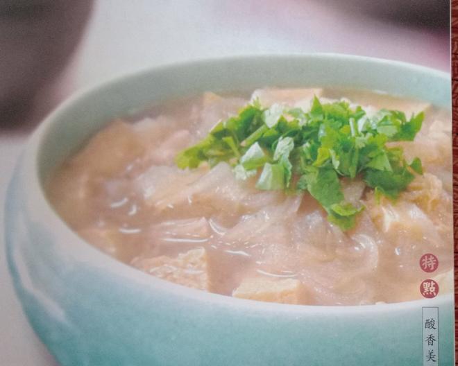 冻豆腐炖酸白菜粉条的做法