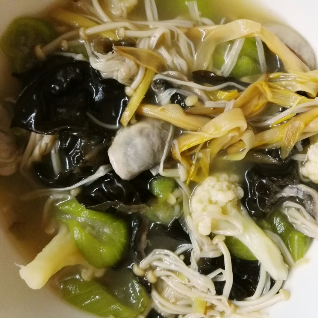 芙蓉菌菇丝瓜汤