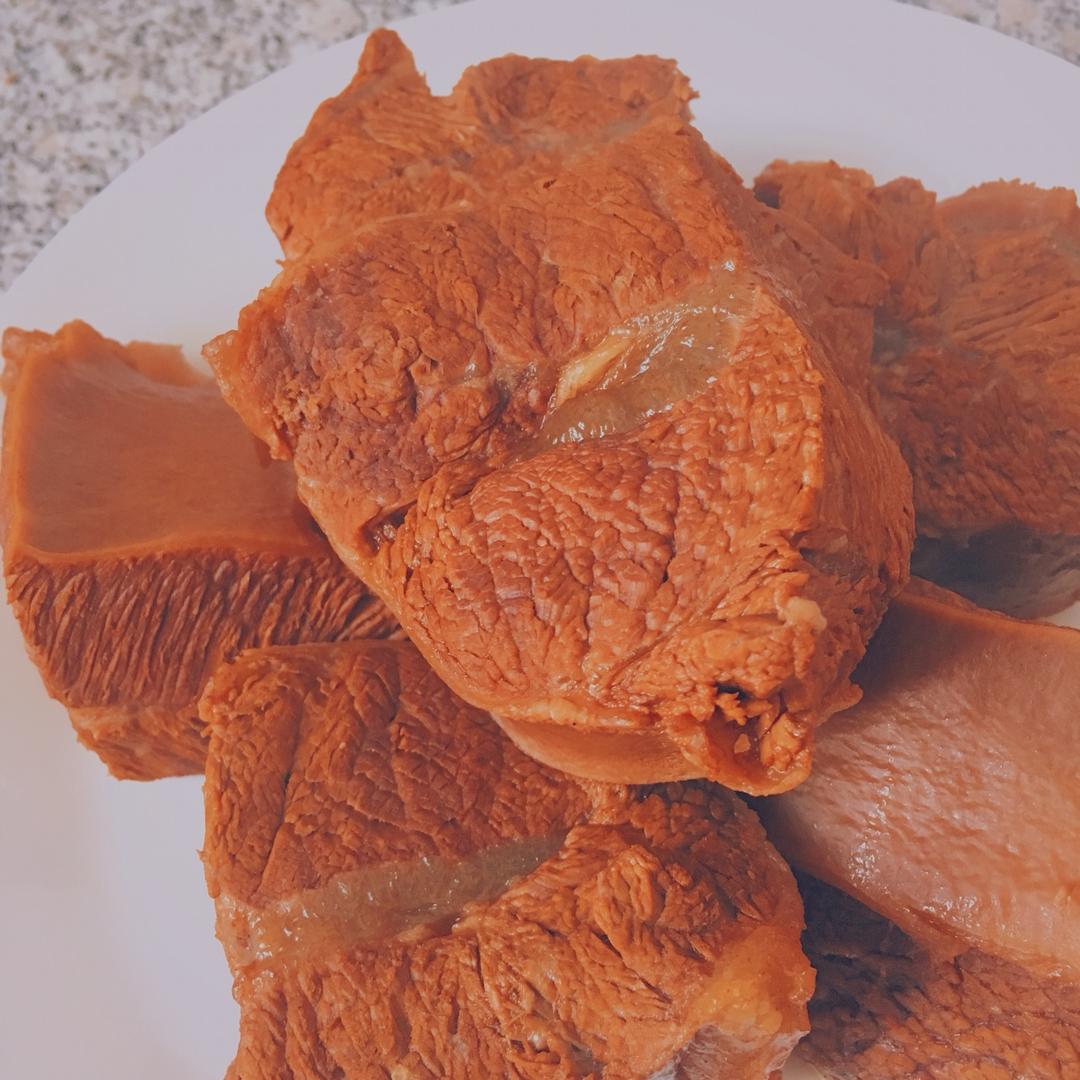 卤牛肉