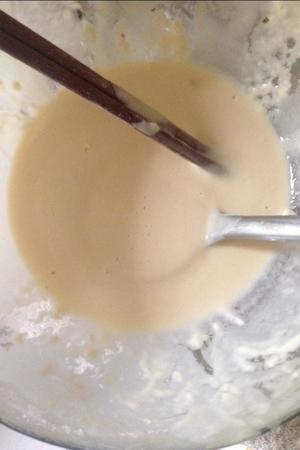 蜂蜜鸡蛋牛奶饼的做法 步骤2