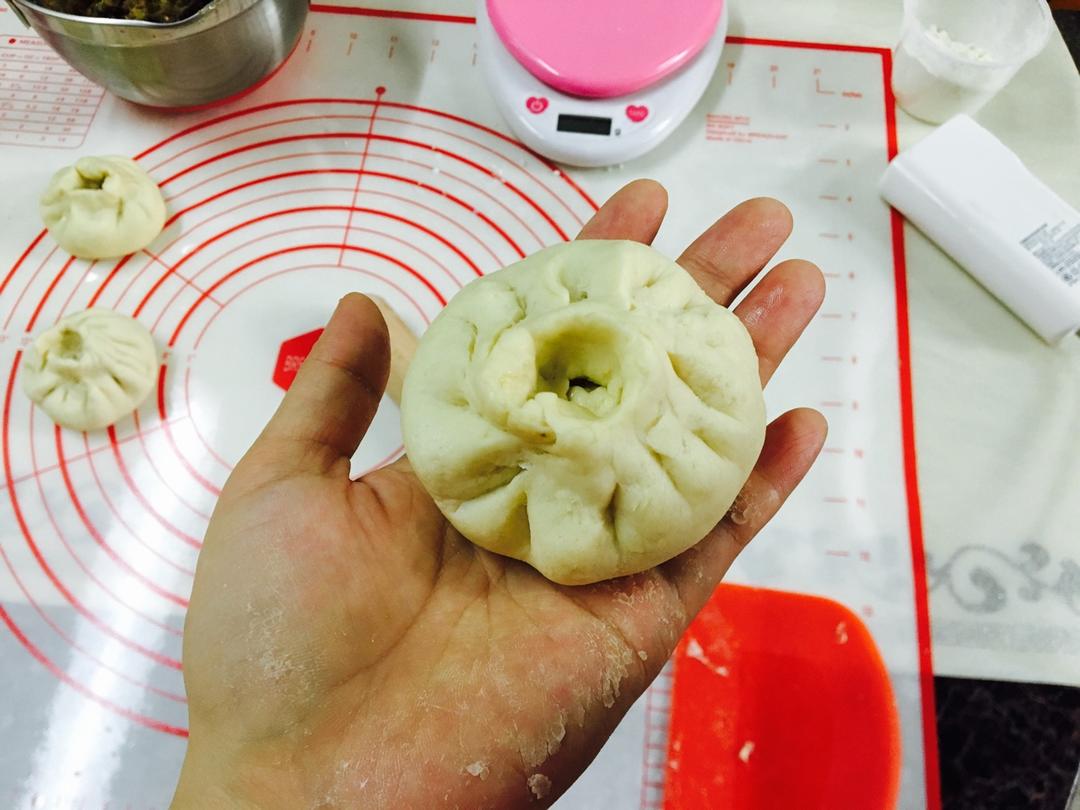 手把手教你捏出漂亮的包子褶（ 附小视频）