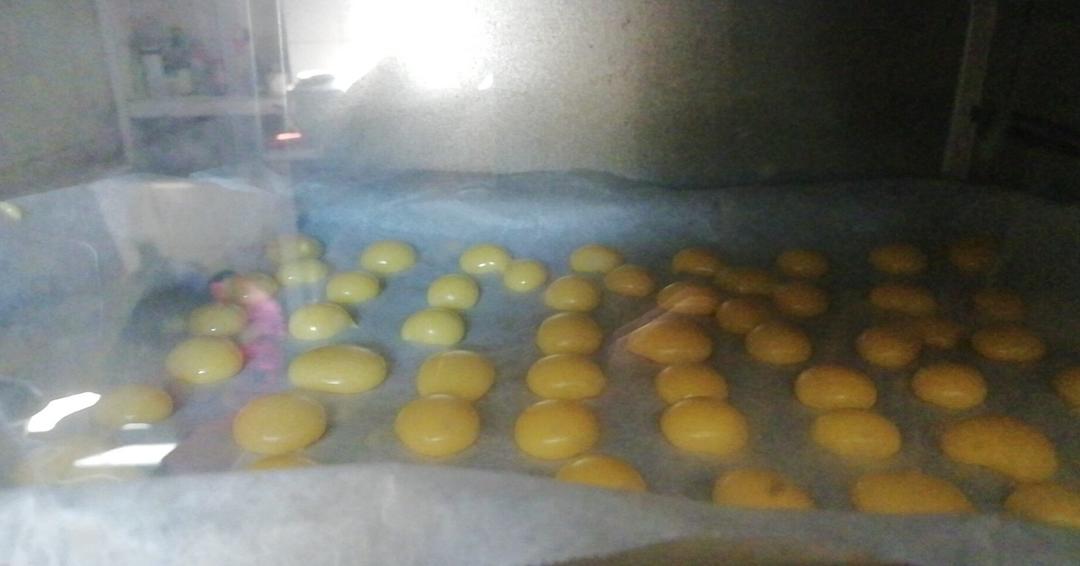 入口即化的无添加蛋黄溶豆