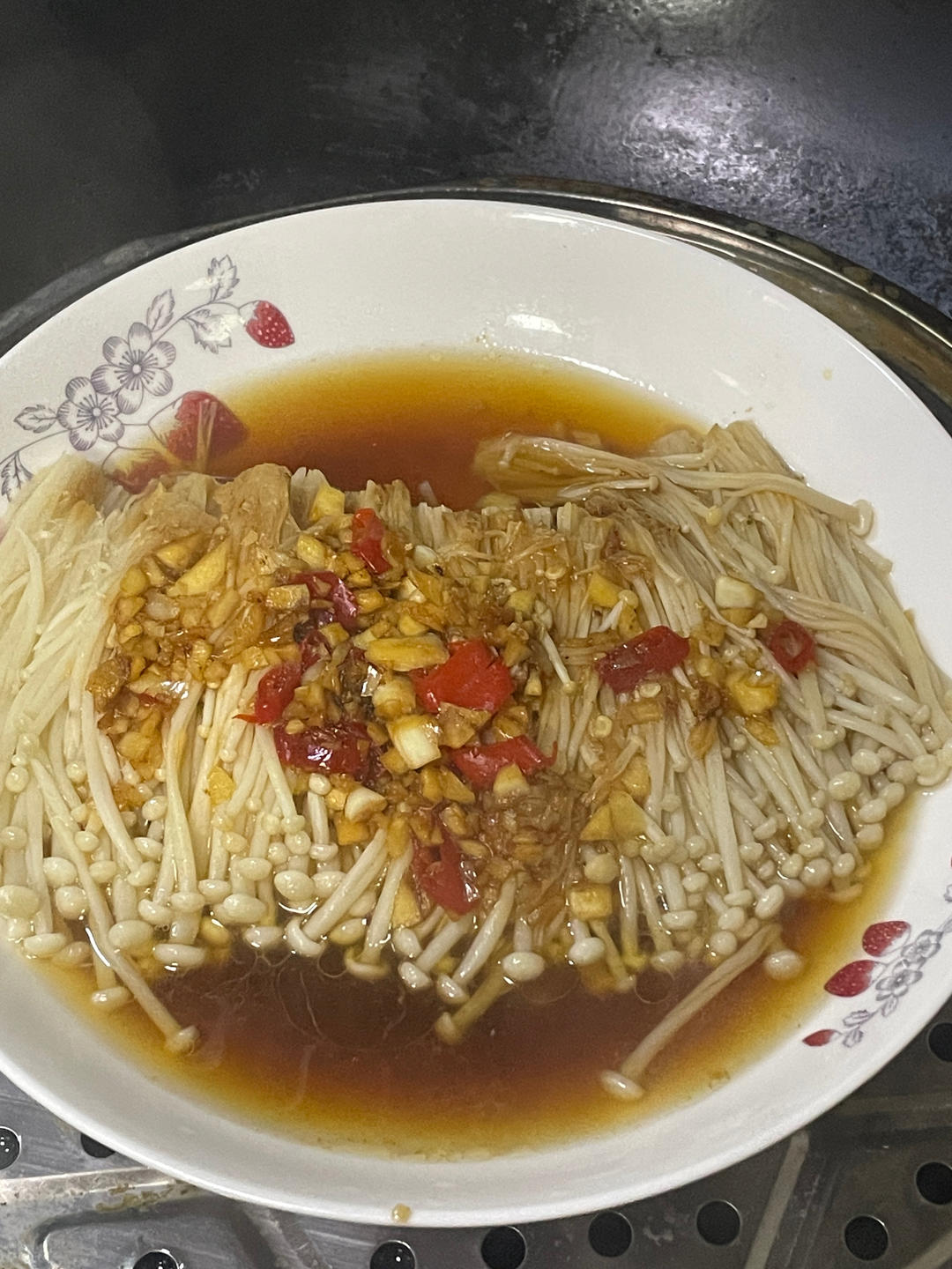 超级下饭的蒜蓉金针菇！好吃到爆