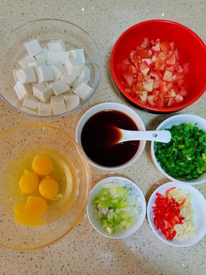 酸甜绵软的番茄鸡蛋炖豆腐的做法 步骤4