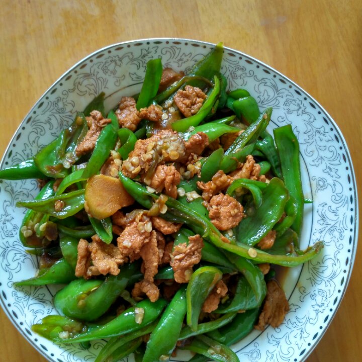 经纬度201101做的家常辣椒炒肉