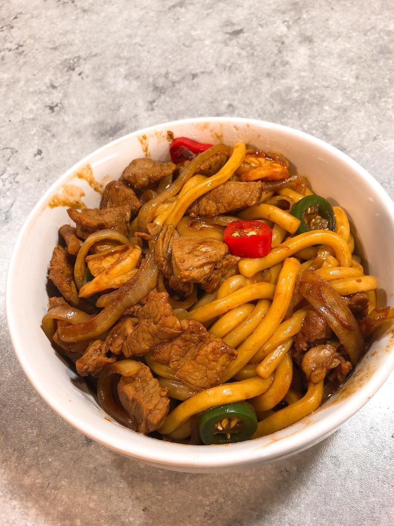 🔥爆好吃的黑椒虾仁炒乌冬面㊙️吃一口就沦陷❗️