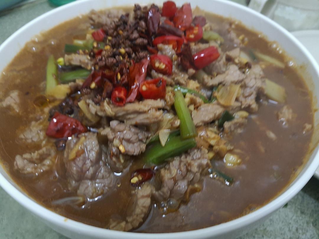 水煮牛肉