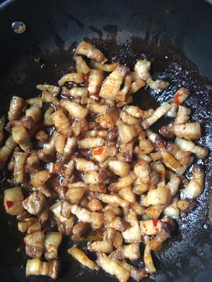豌豆烧肉的做法 步骤6