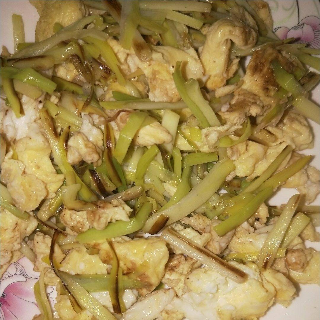 蒜黄炒鸡蛋