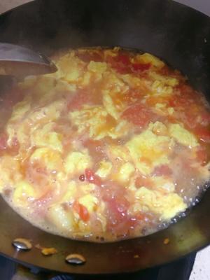 河南番茄鸡蛋捞面条解暑的做法 步骤3