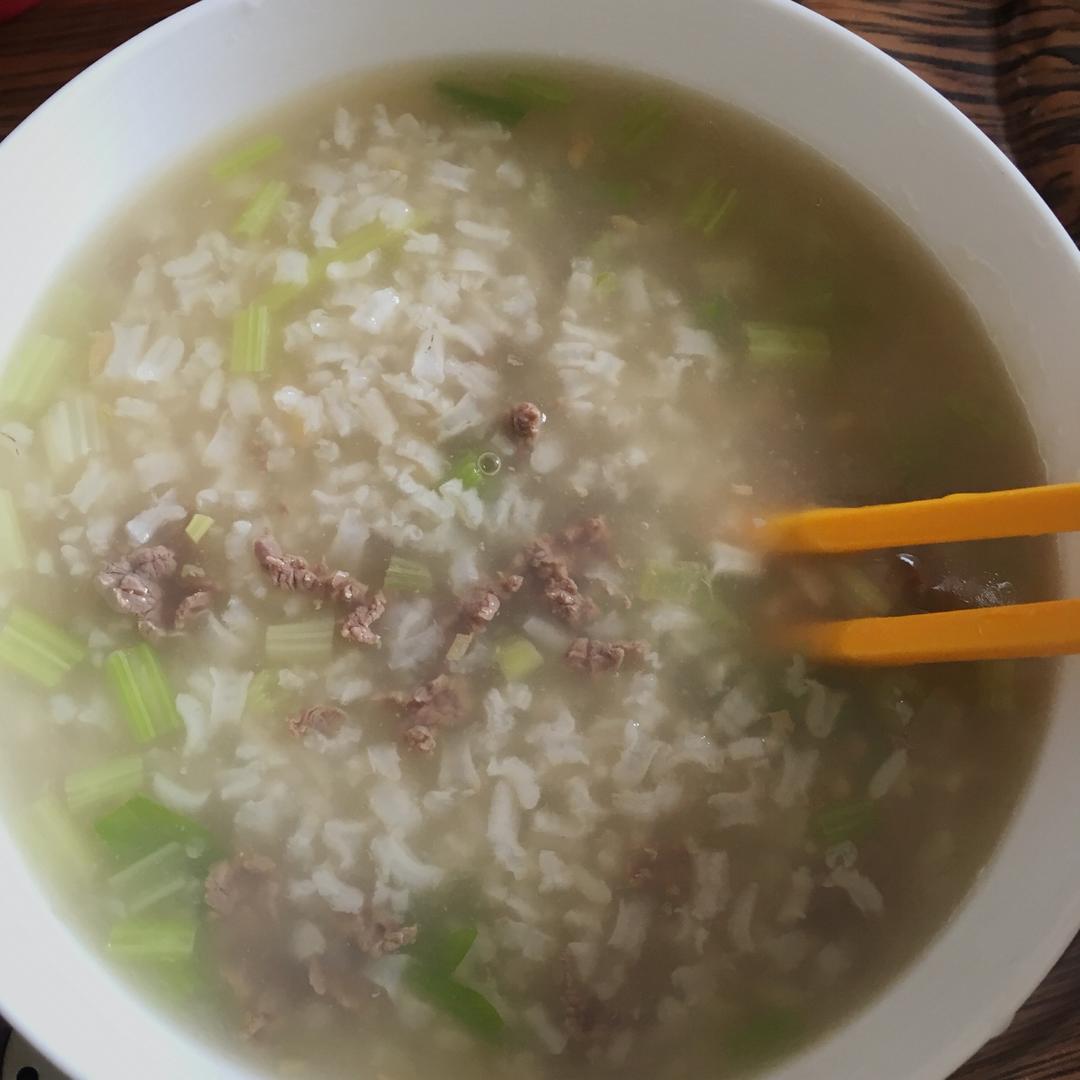 芹菜牛肉粥