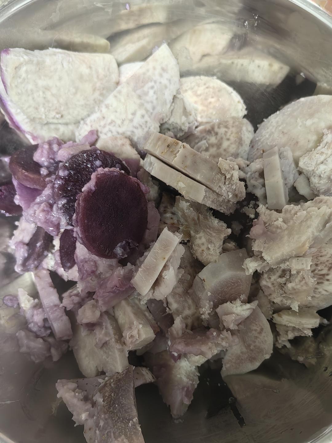 芋泥咸蛋黄软欧包！超软口感，一口下去全是馅！