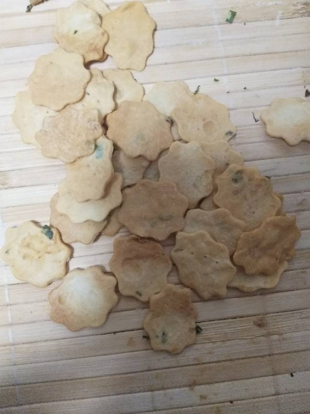 无糖香葱苏打咸饼干