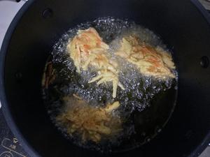 土豆胡萝卜鸡蛋饼的做法 步骤3