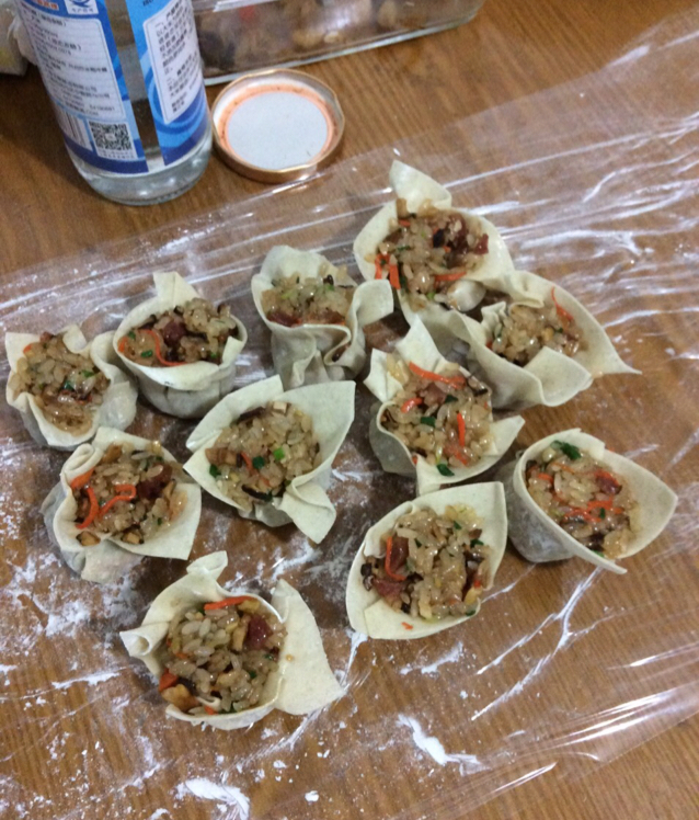 馄饨皮糯米烧麦