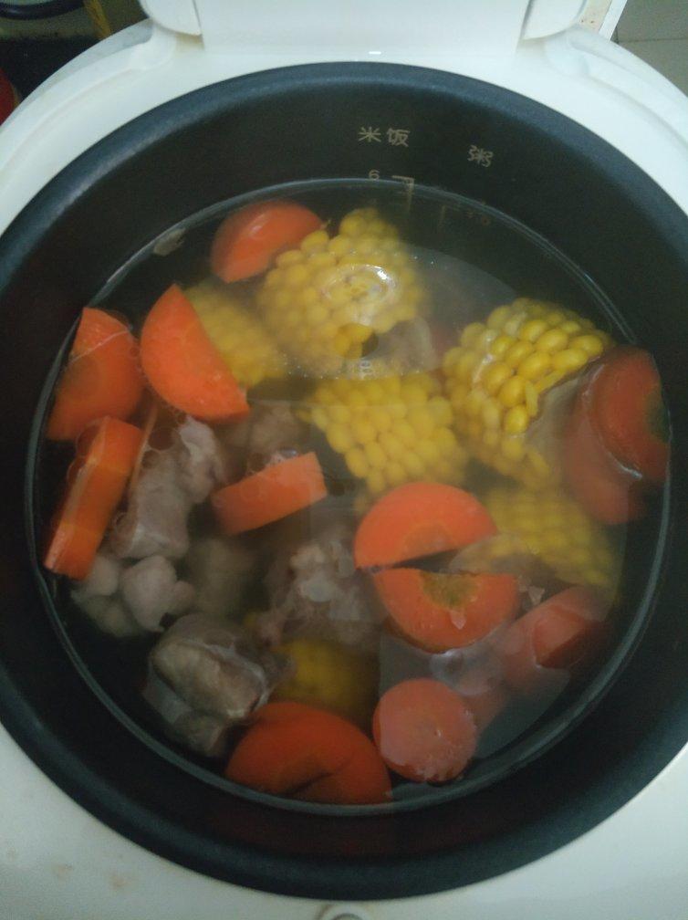 排骨玉米胡萝卜汤