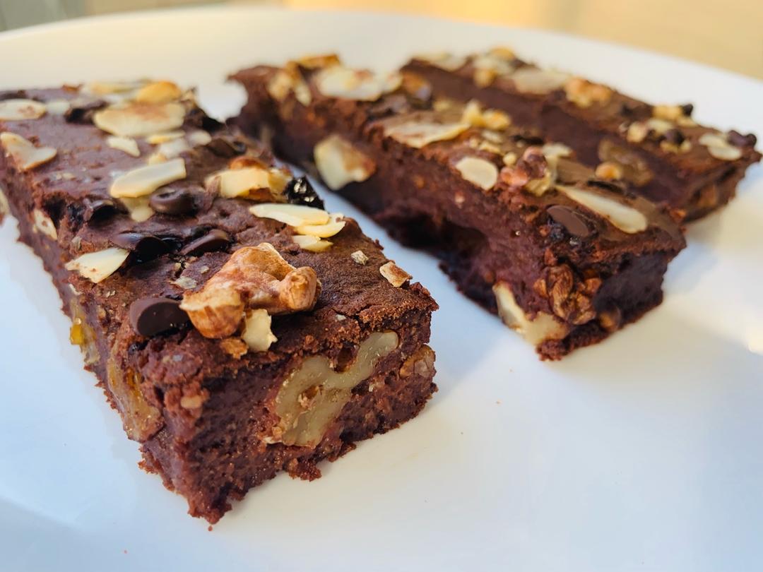 无油低卡浓厚豆腐布朗尼（全部热量只有一千卡☆）