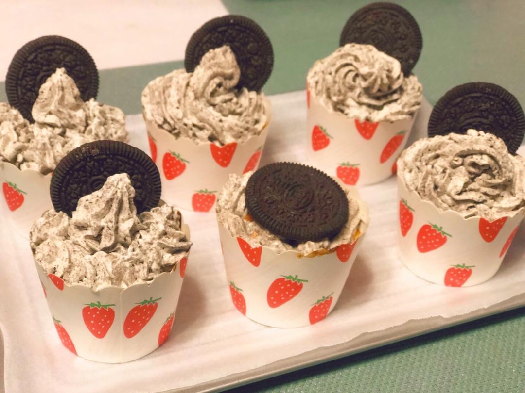奥利奥爆浆纸杯蛋糕🧁的做法