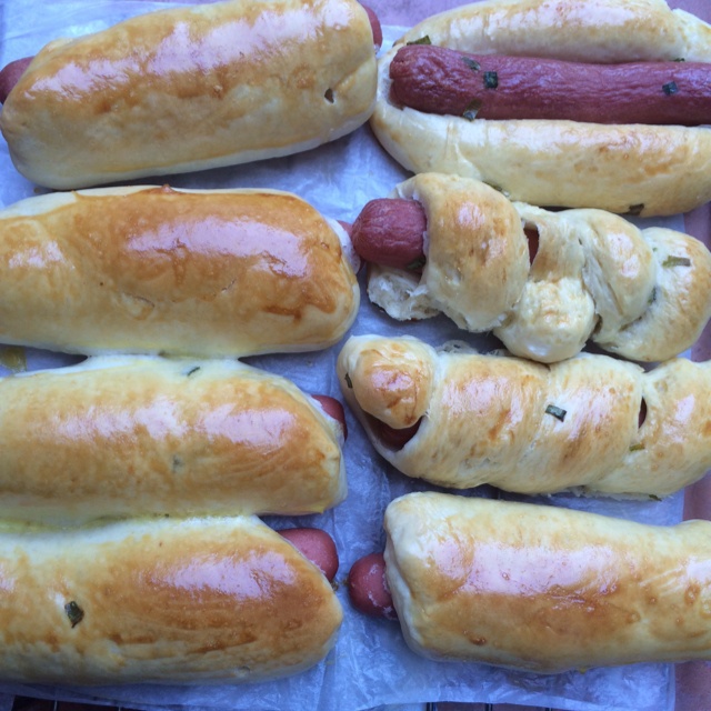 台式香肠面包卷