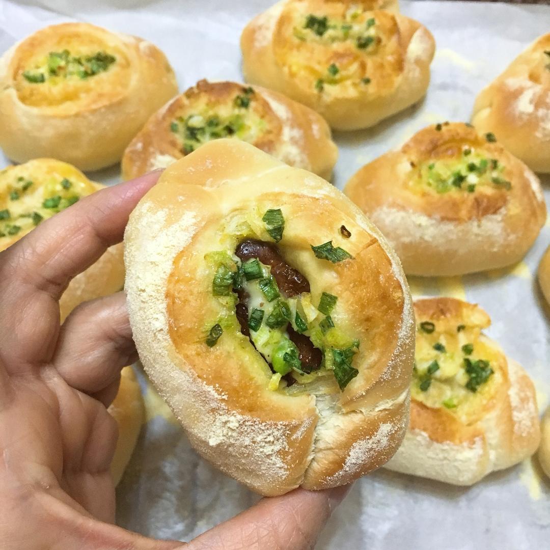可爱哒小胖砸‼️葱香芝士火腿面包🥯