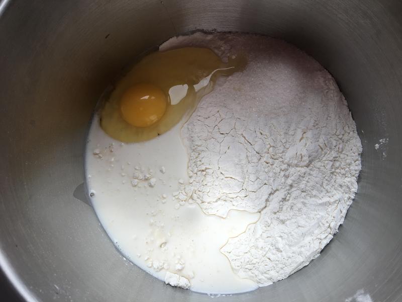 纯奶手撕吐司的做法 步骤1