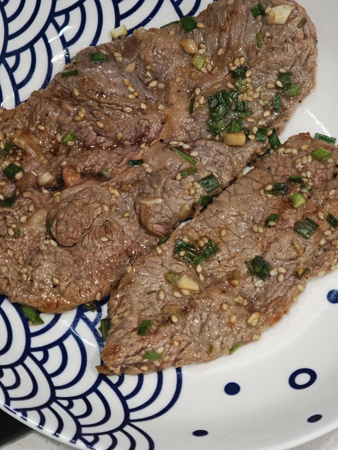 绝美味的牛排吃法‼️盐葱酱牛排盖饭