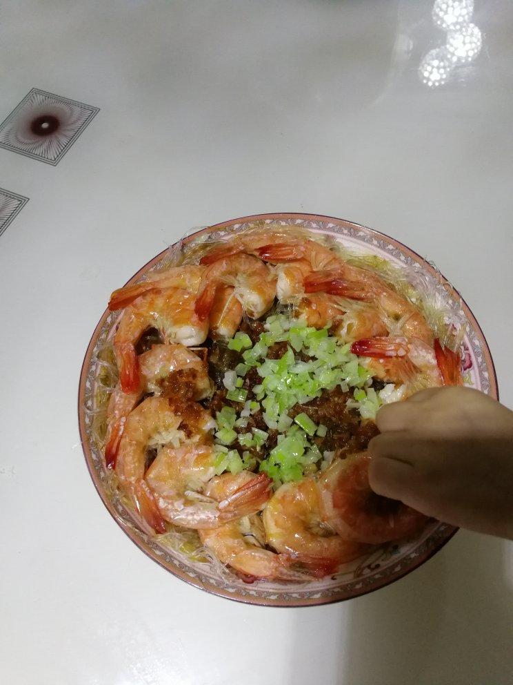 虾最美味的吃法必须是这个——蒜蓉蒸虾（多动图，孔瑶的食谱）