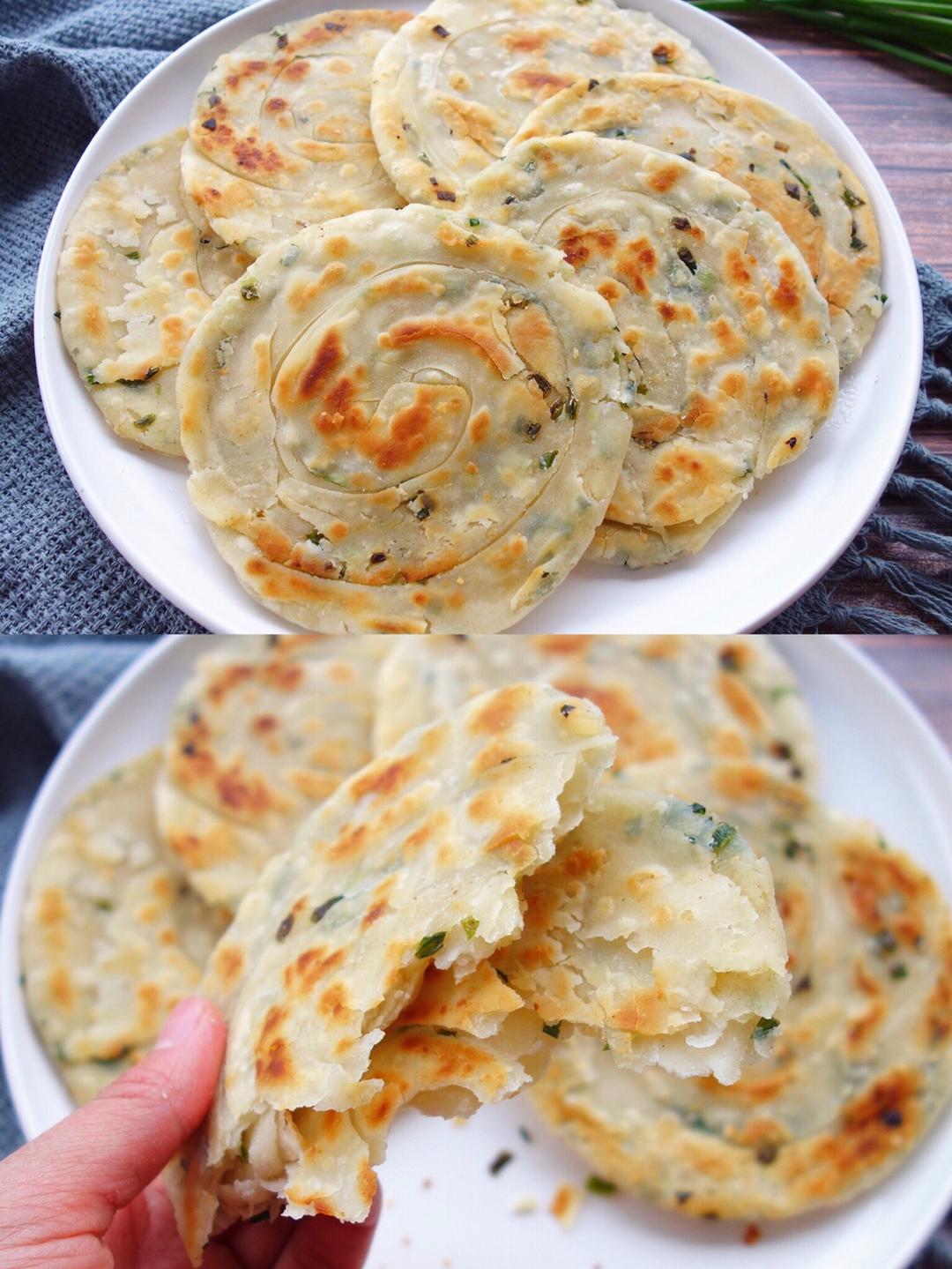 超级酥脆的烫面葱油饼❗️简单易做❗️巨好吃😋