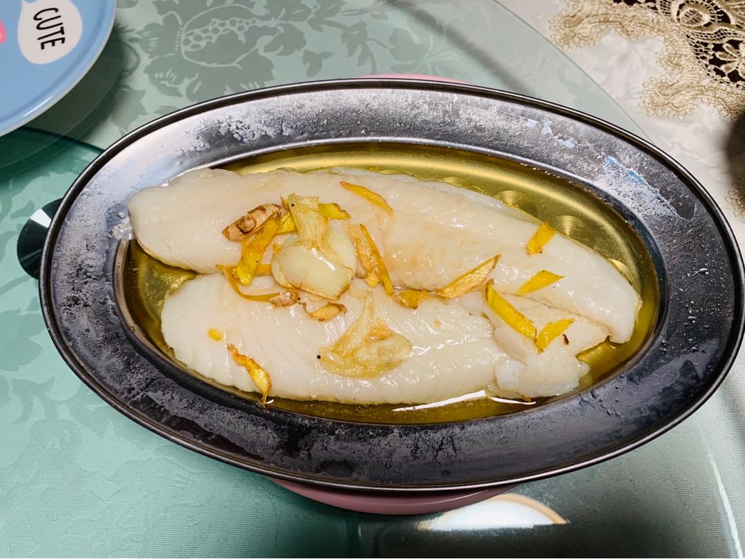清蒸巴沙鱼（鲈鱼）