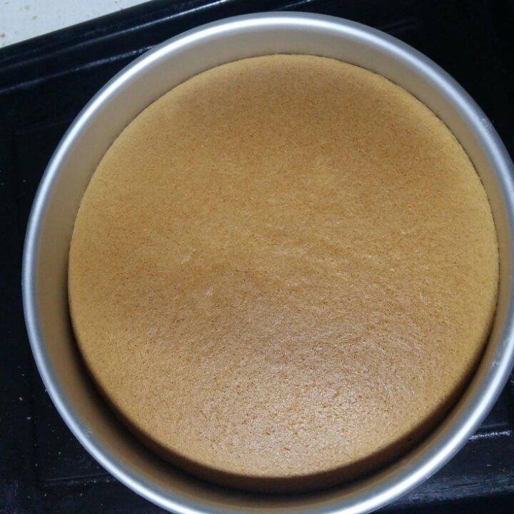 烤箱做蛋糕（戚风蛋糕的做法）