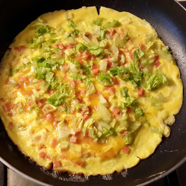 #爱自己，好好吃早餐# 十分钟搞定【芝士蔬菜鸡蛋饼】