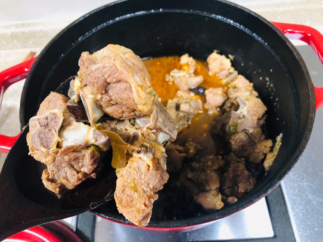 有滋有味香到吮指的酱骨架