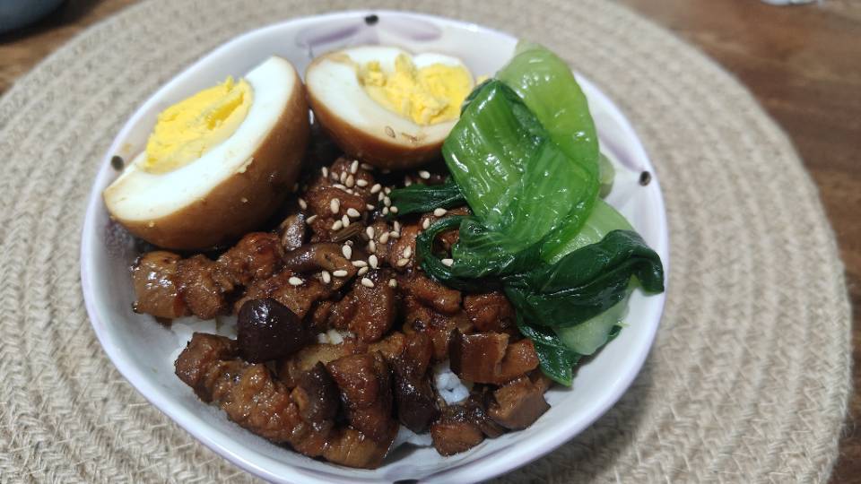 香菇卤肉饭造起来