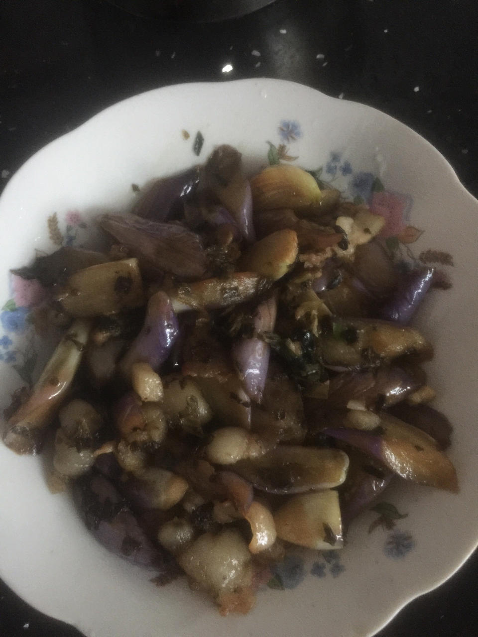 家常菜：茄子炒肉丝（少油保色法）