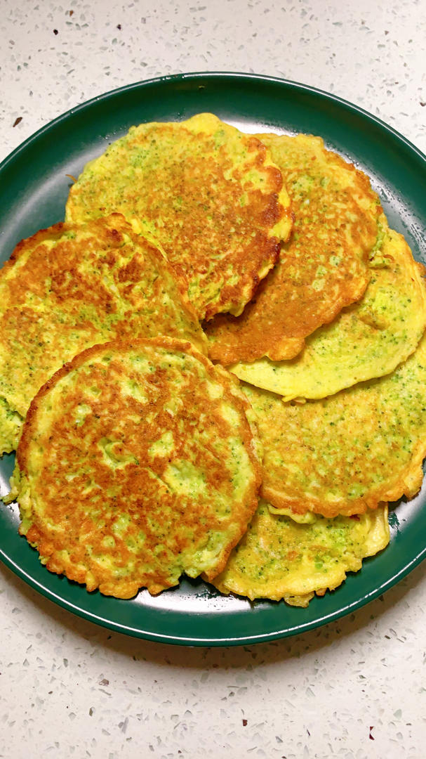 西兰花煎蛋饼
