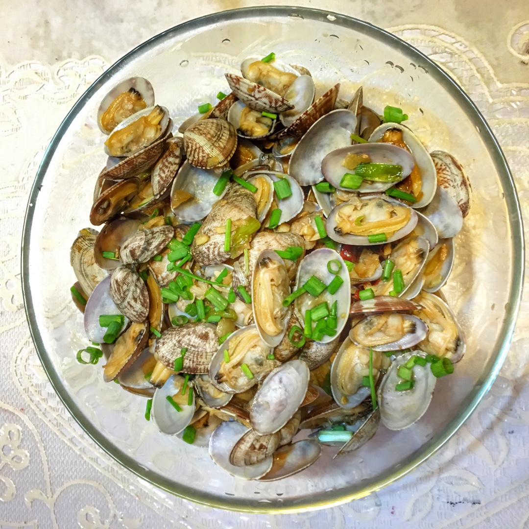 葱炒花蛤