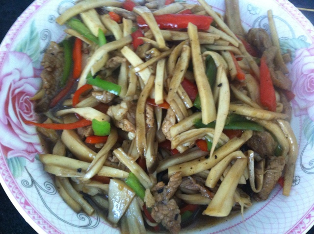 手撕杏鲍菇炒肉丝