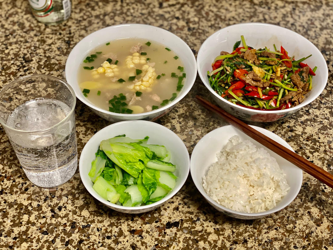 香菜牛肉【又香又嫩，米饭杀手】