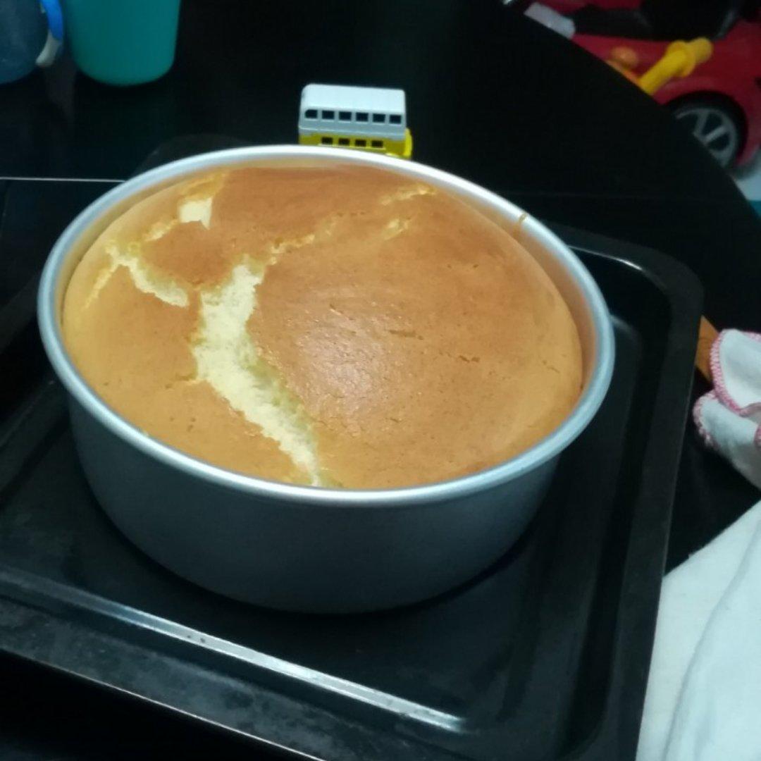 烤箱做蛋糕（戚风蛋糕的做法）