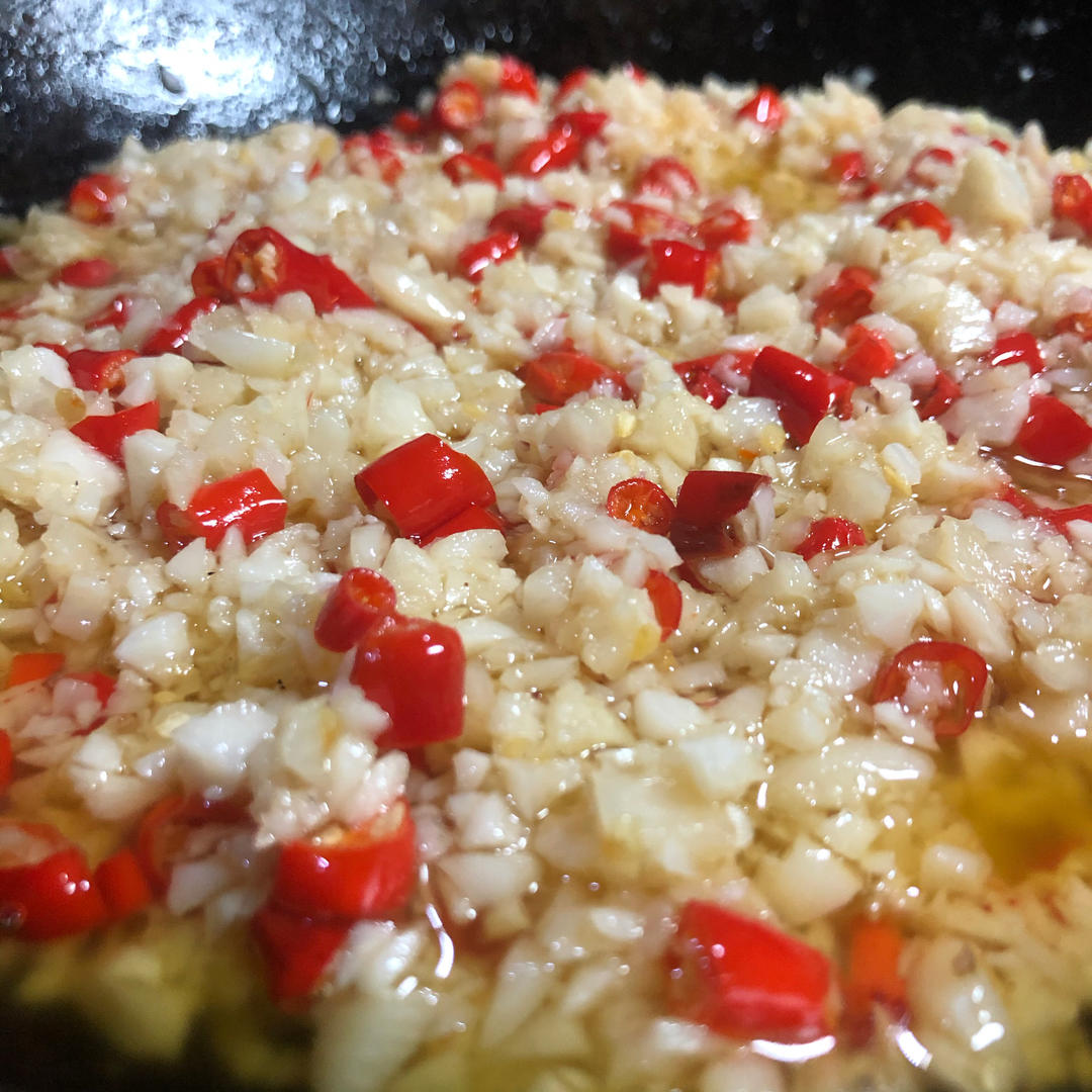 夜宵党“香辣蒜蓉酱”（蒜蓉虾，烤扇贝，生蚝，粉丝花甲，金针菇）