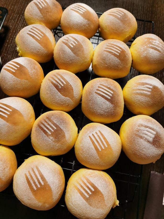 好吃到飞起的红薯软面包