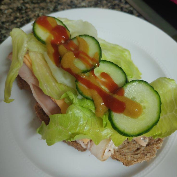 open sandwich