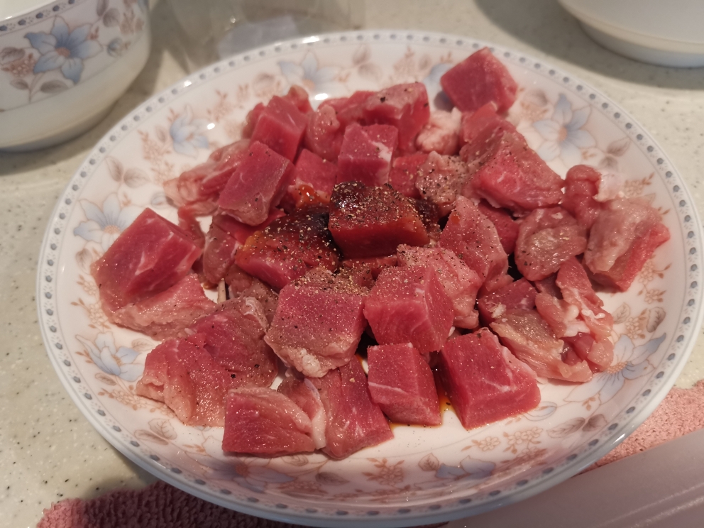 胡萝卜香菇牛肉焖饭的做法 步骤1
