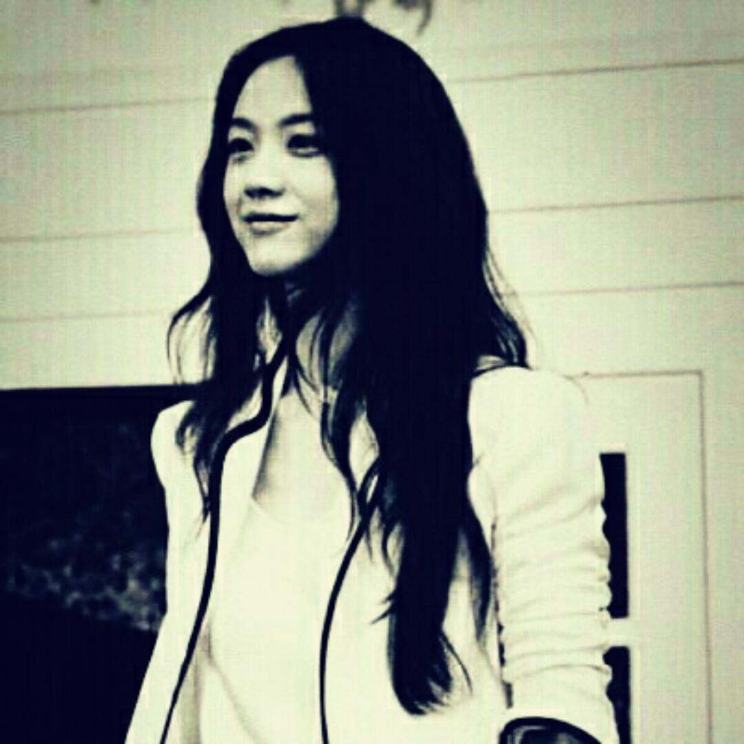 lonely是一个人的狂欢