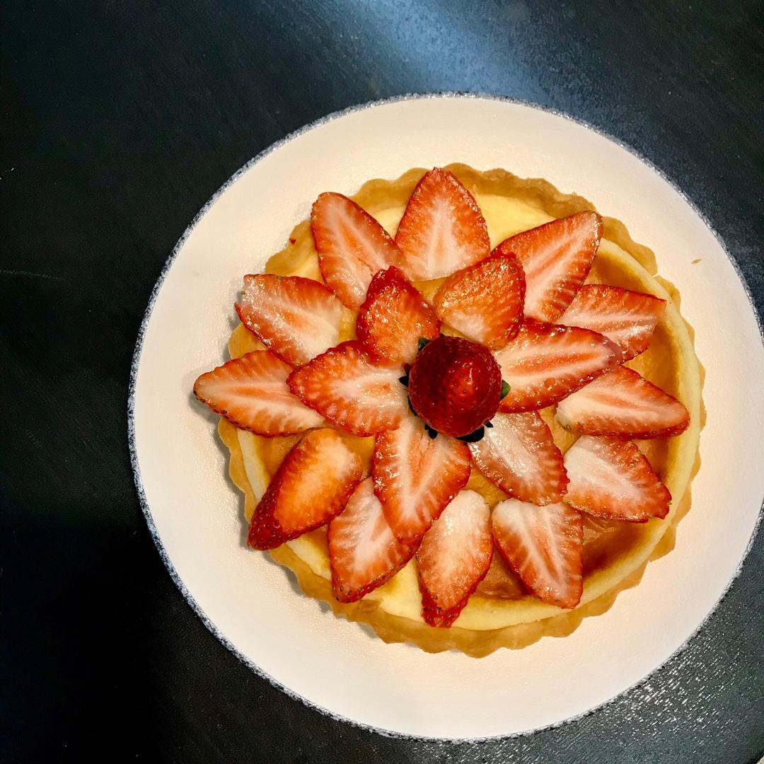 满满少女心的草莓乳酪塔