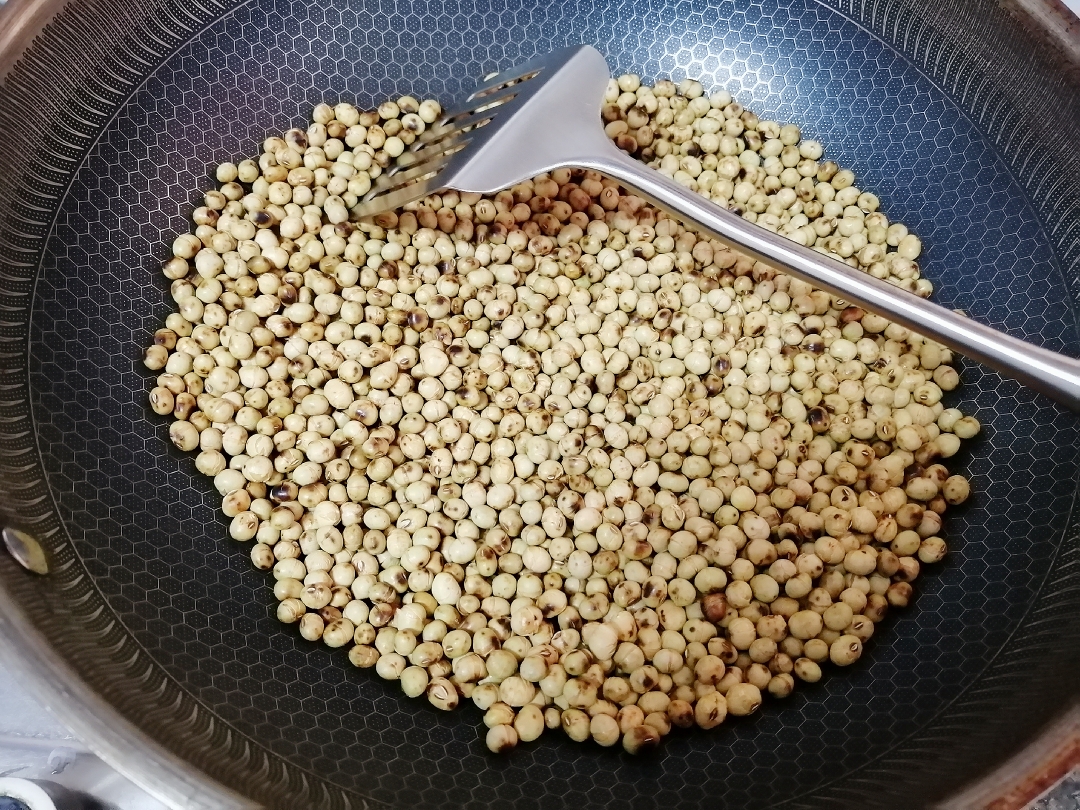 自制黄豆粉（超简单）的做法 步骤2
