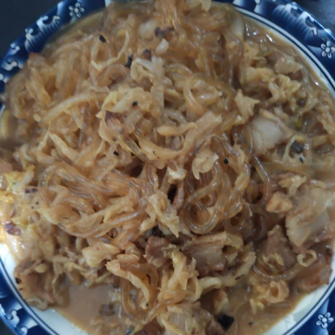 东北酸菜猪肉炖粉条