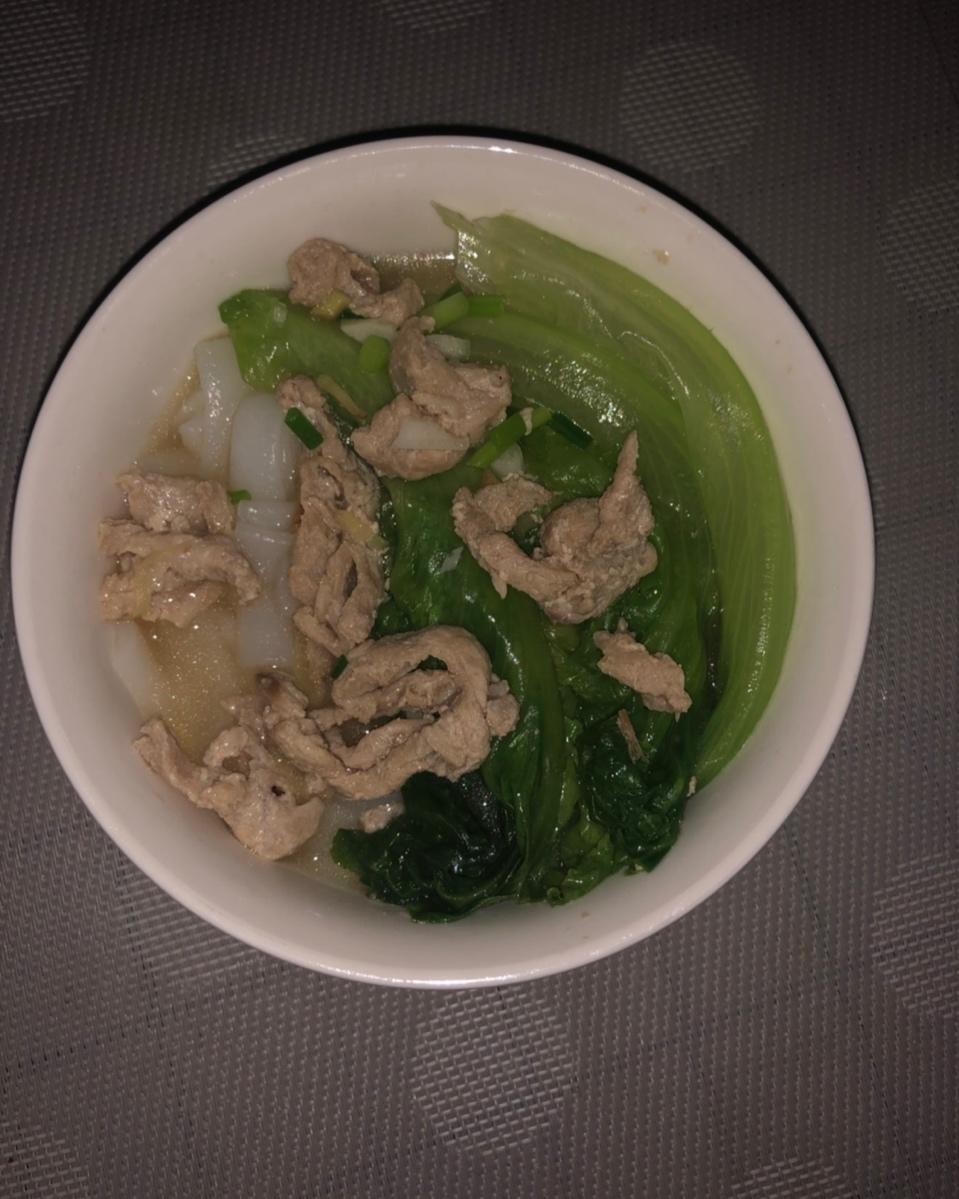 广式早餐-瘦肉汤河粉