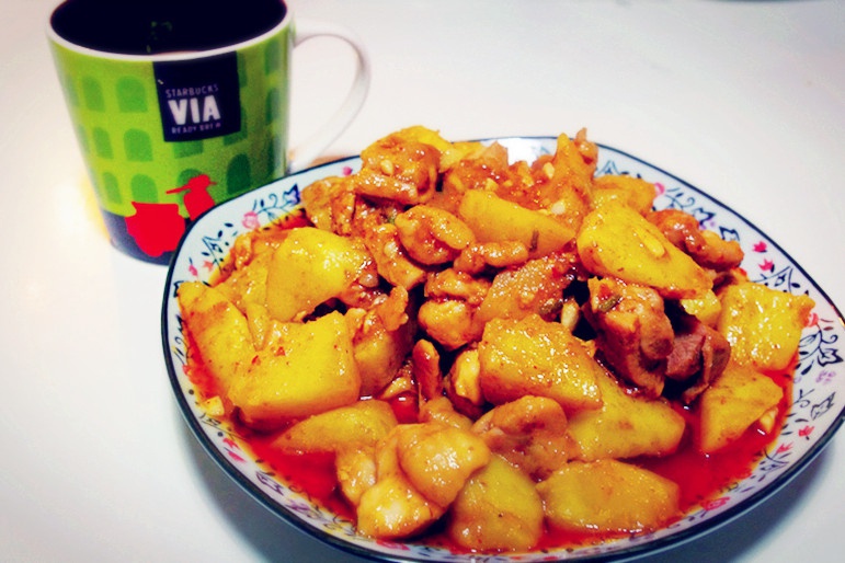 红咖喱鸡肉杂蔬